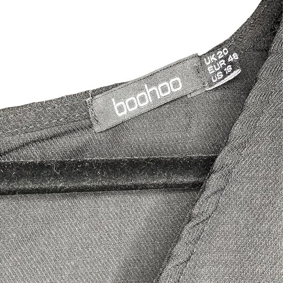 EUC Boohoo Plus Black Romper with Embroidered Roses - Sz. 16 - Picture 6 of 8